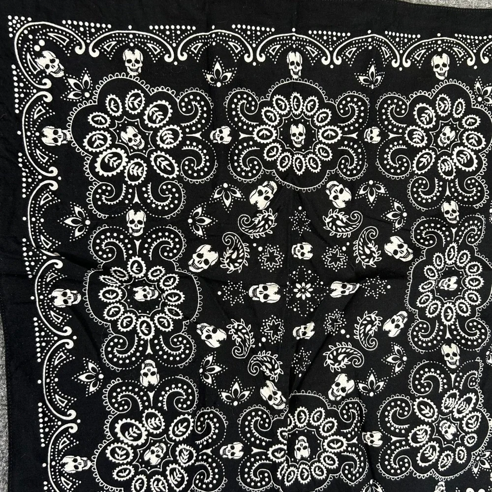 Vintage Style Skull Paisley Bandana Black White 100% Cotton Biker Headwrap